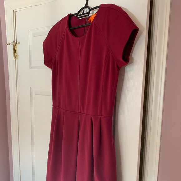 Joe Fresh Short sleeve Burgundy Cocktail Dress - Picture 2 of 6